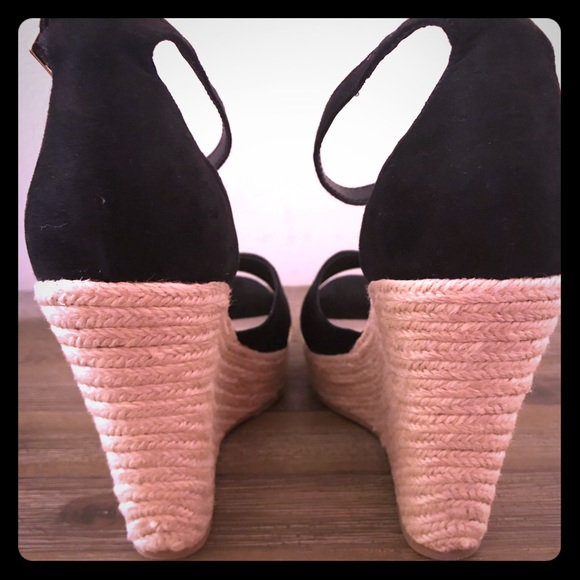🎉HP🎉 [CHINESE LAUNDRY] ESPADRILLE WEDGE - Picture 5 of 7